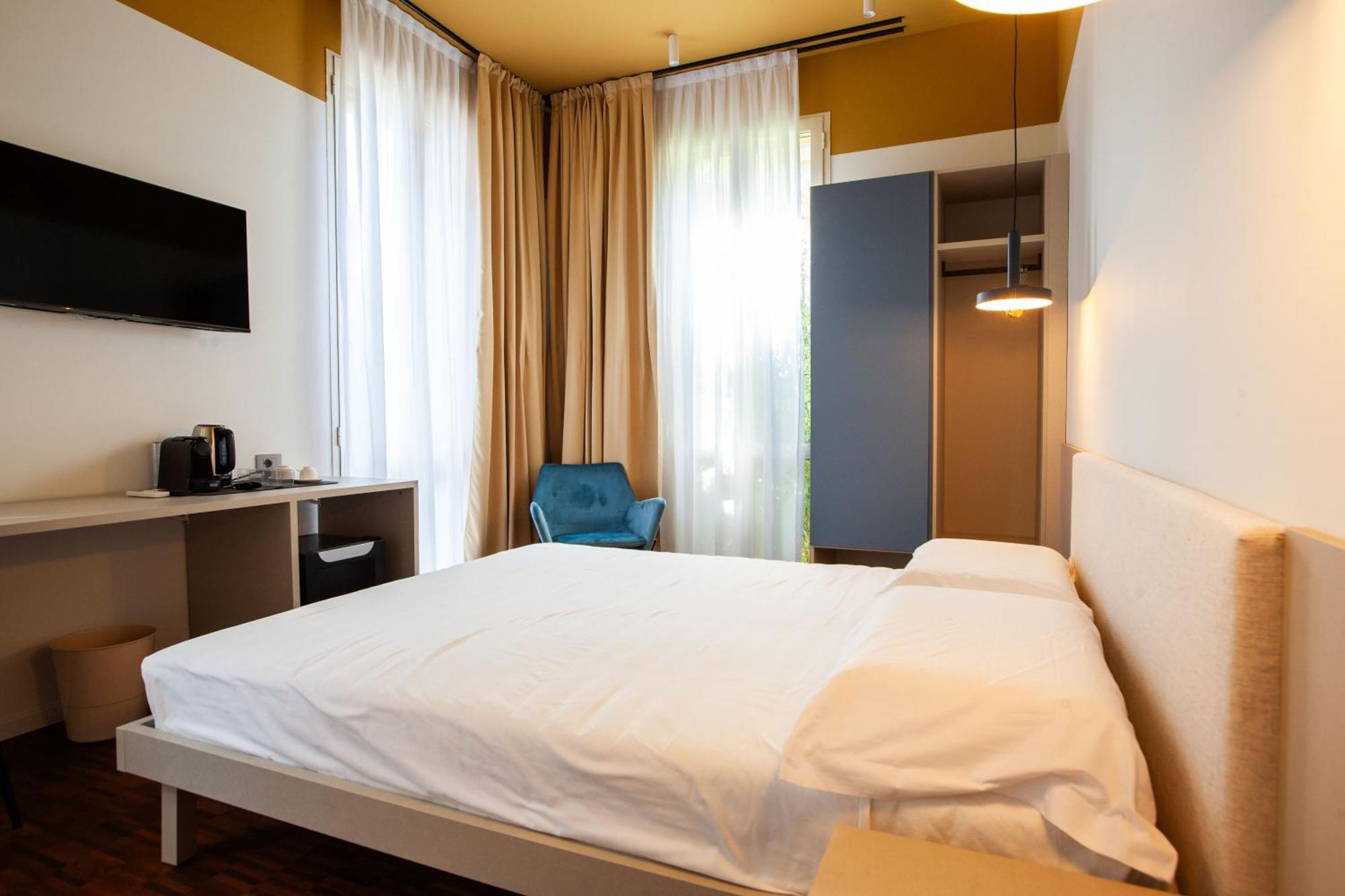 Hotel Cvm 19 Mailand Exterior foto